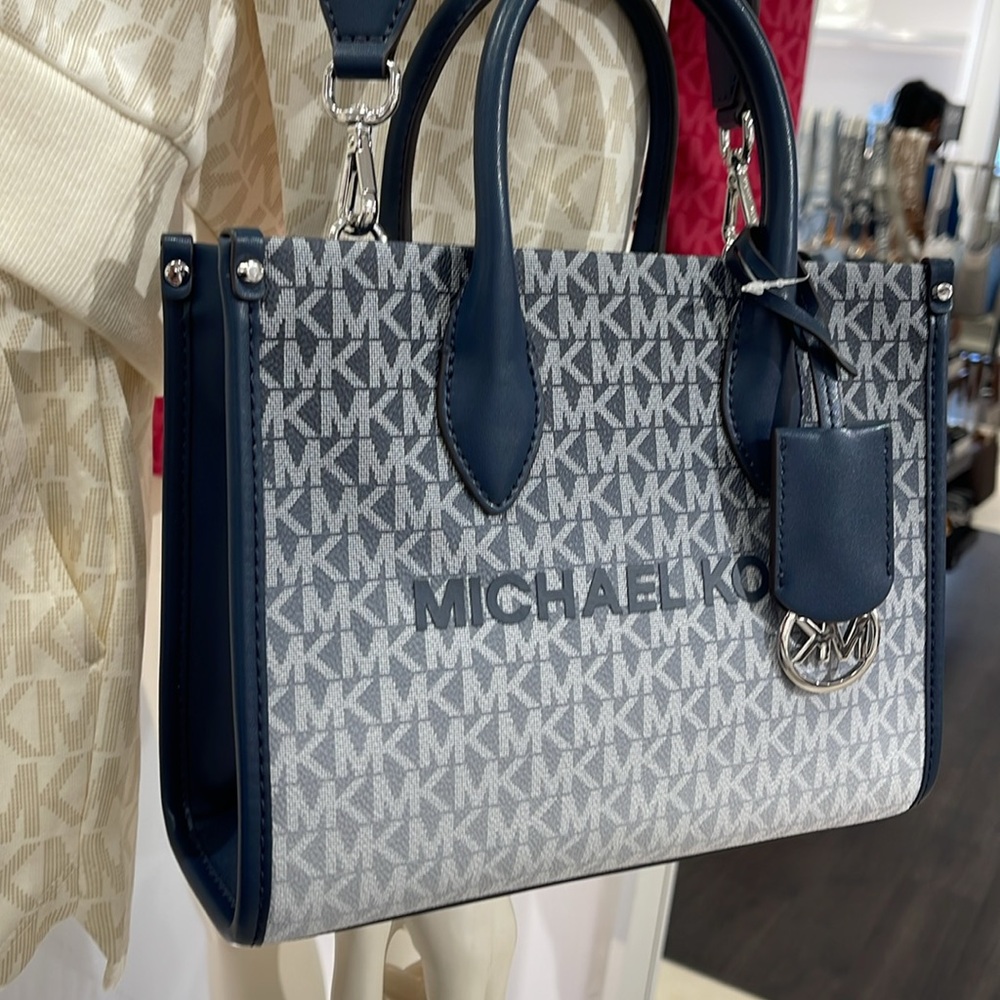 MICHAEL KORS Mirella Small Ombré Signature Logo SHOPPER TZ XBODY Crossbody Satch - Picture 12 of 16